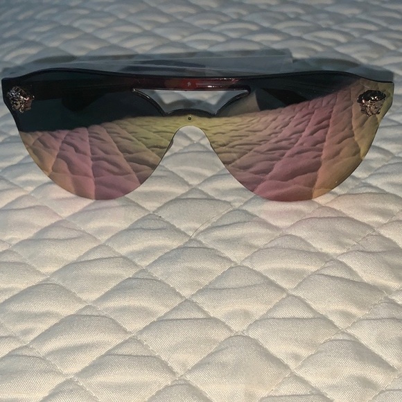 NEW Versace sunglasses - Picture 2 of 5